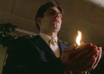 Christopher Moltisanti (Michael Imperioli) swears an oath to Tony Soprano (from the Sopranos)