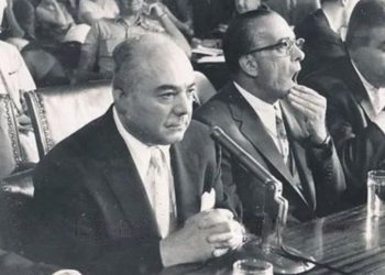 A photo of Mike Miranda and Vito Genovese testifying at U.S. Senate hearings.